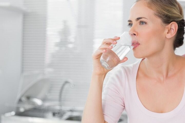 drinking water on a ketogenic diet