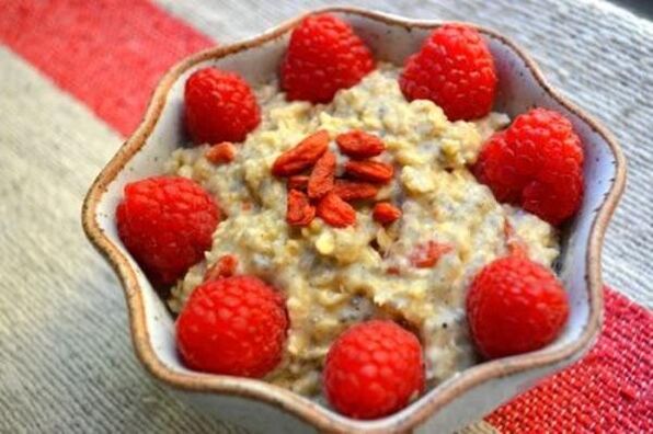Oatmeal for breakfast in a carbohydrate-free diet